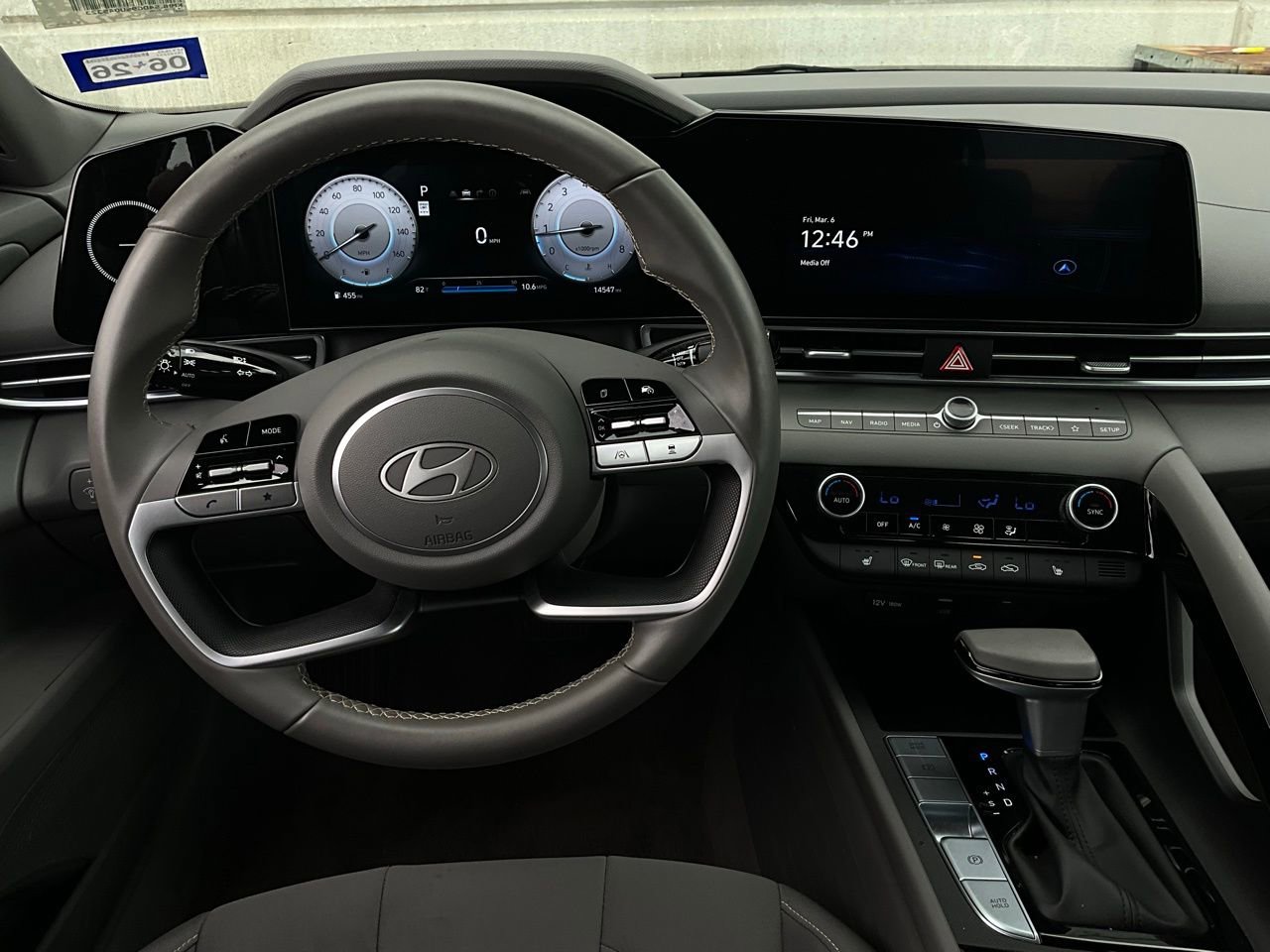 Used 2025 Hyundai Elantra SEL image 13