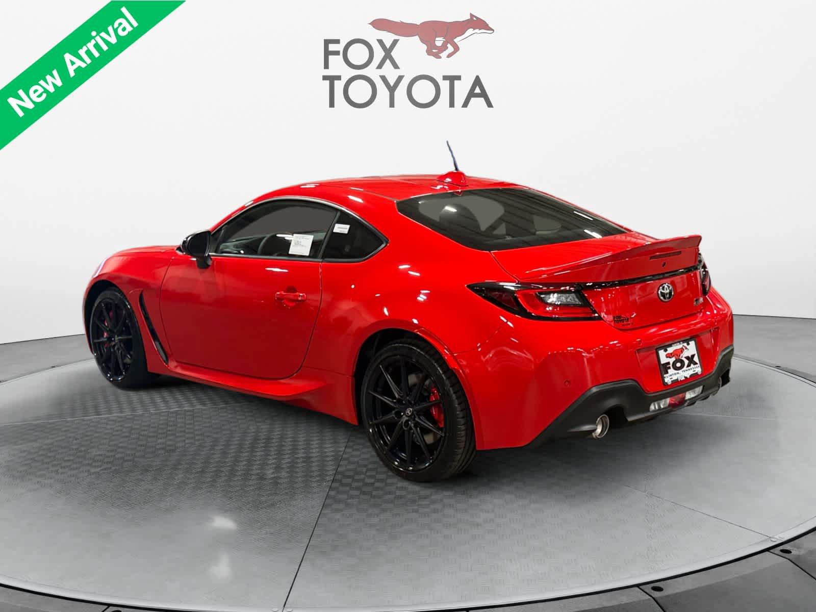 New 2026 Toyota GR86 Premium RWD image 3