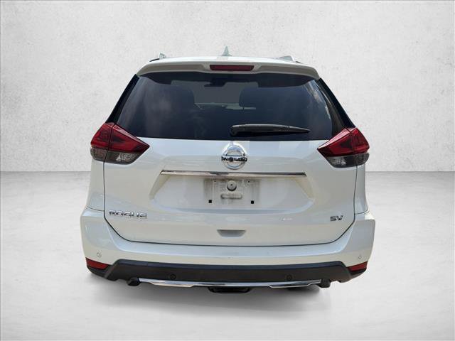 Used 2019 Nissan Rogue SV w/ Premium Package FWD image 4