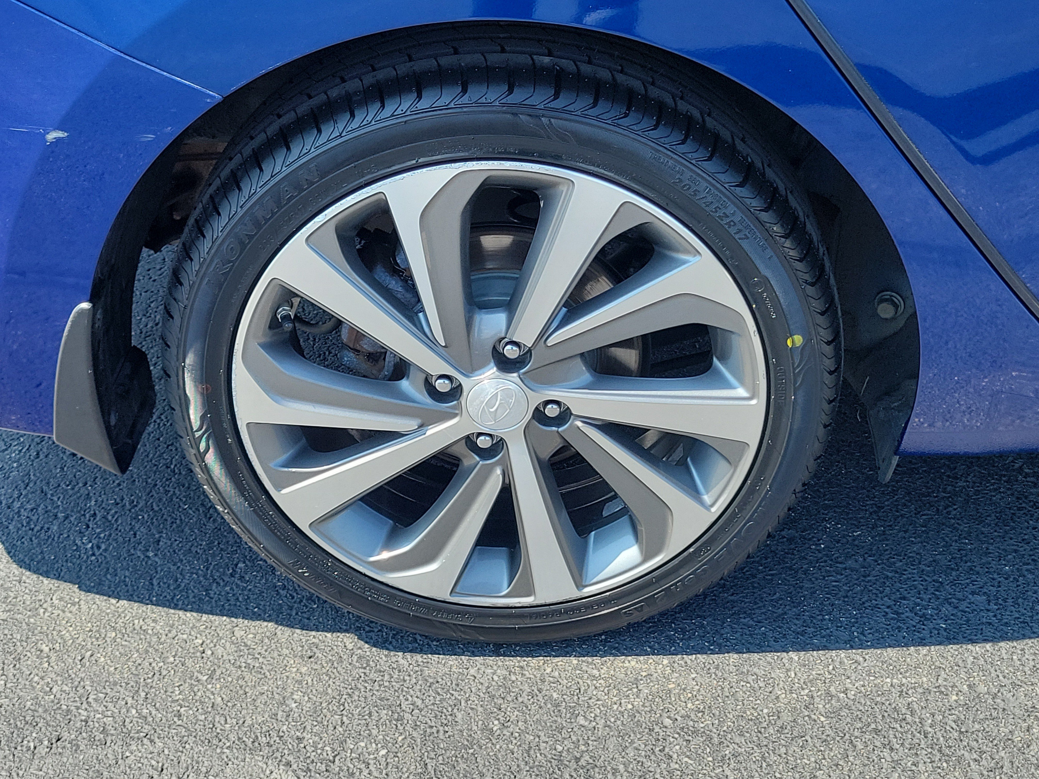 Used 2018 Hyundai Accent Limited FWD image 6