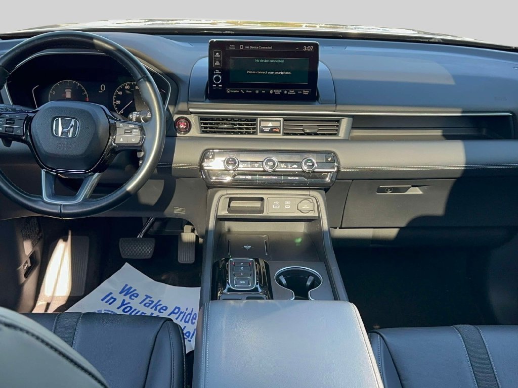 Certified 2024 Honda Pilot Touring image 11