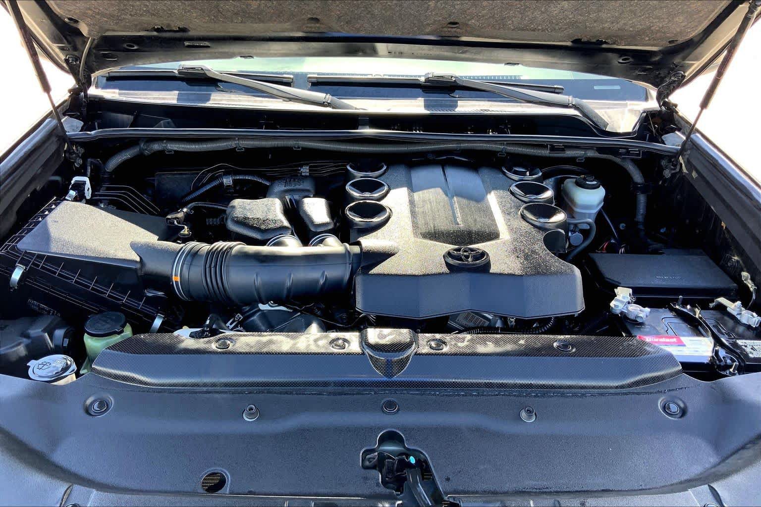 Used 2019 Toyota 4Runner SR5 RWD image 31