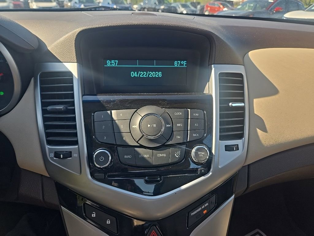 Used 2012 Chevrolet Cruze LT FWD image 16