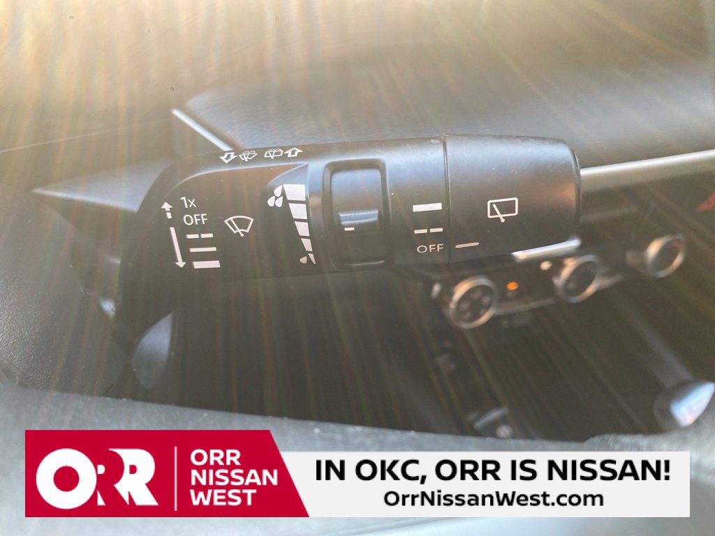 Used 2025 Nissan Kicks S image 29