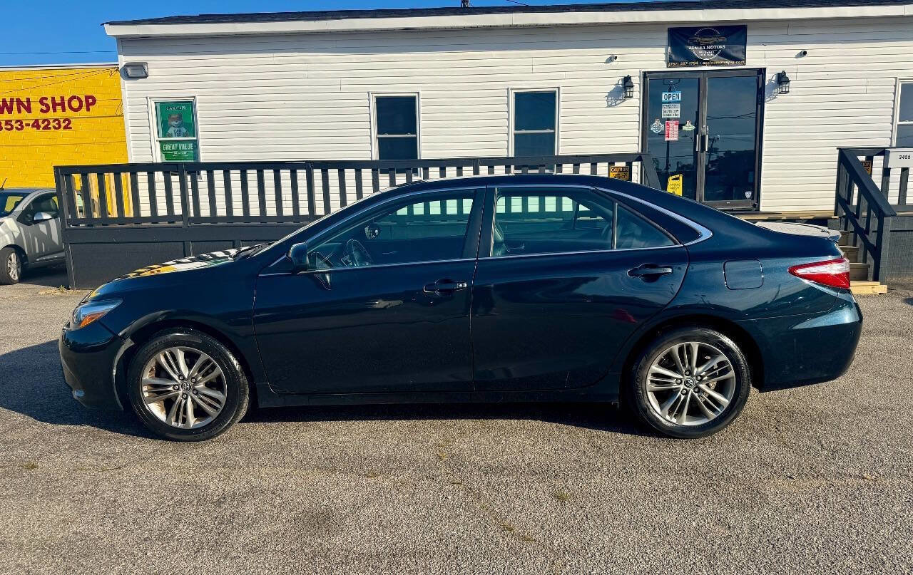 Used 2016 Toyota Camry SE FWD image 4