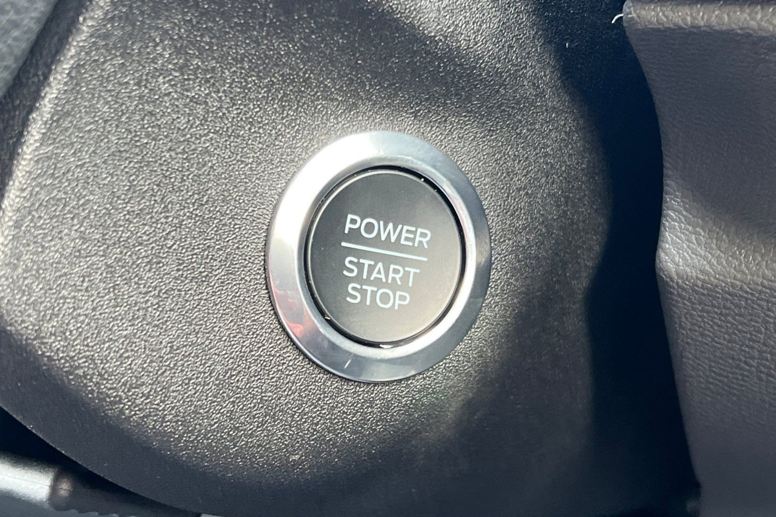 New 2026 Ford E-Transit 148 High Roof Extended w/ Load Area Protection Package image 22