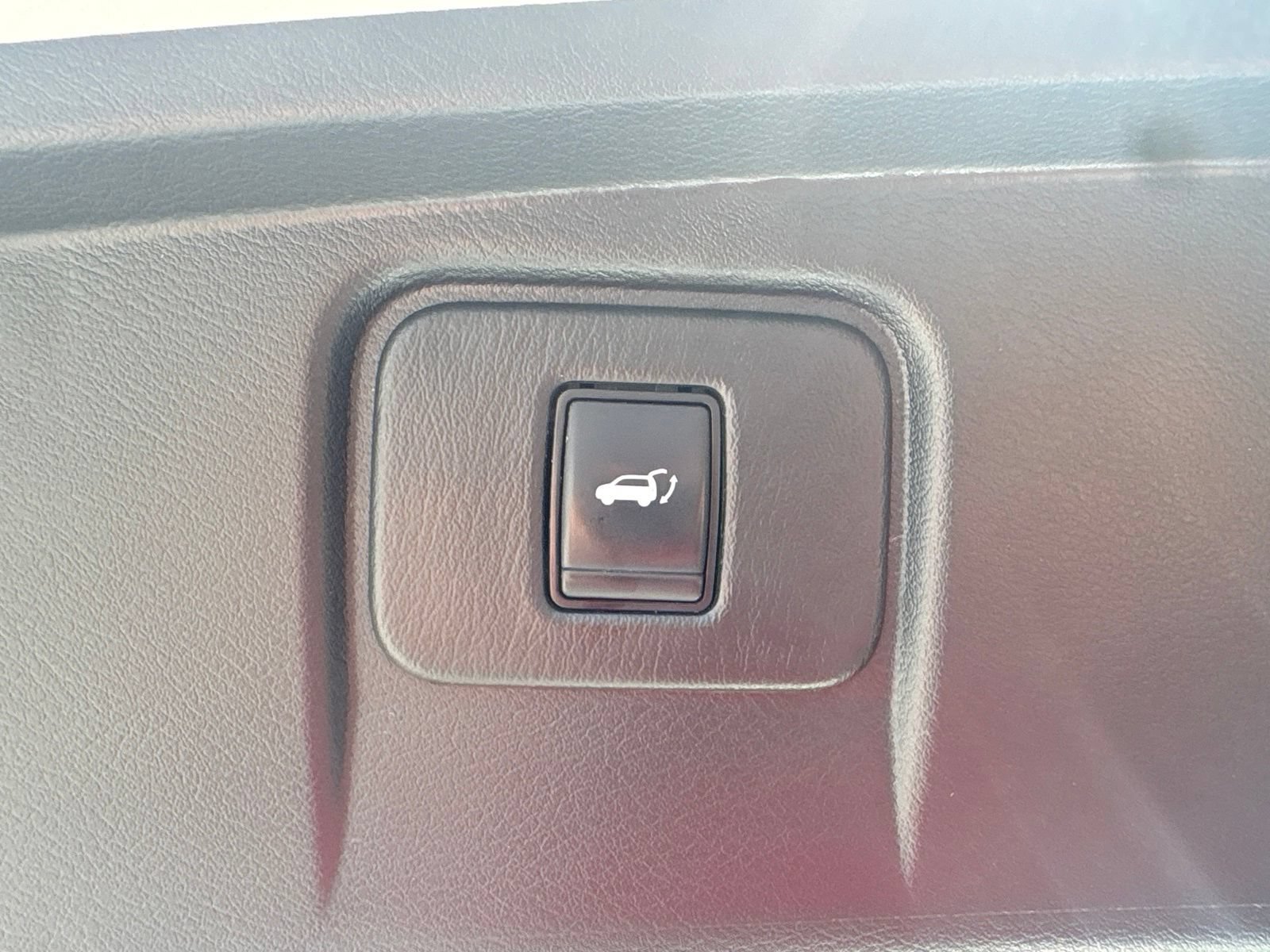 Used 2020 Nissan Murano Platinum AWD/4WD image 17