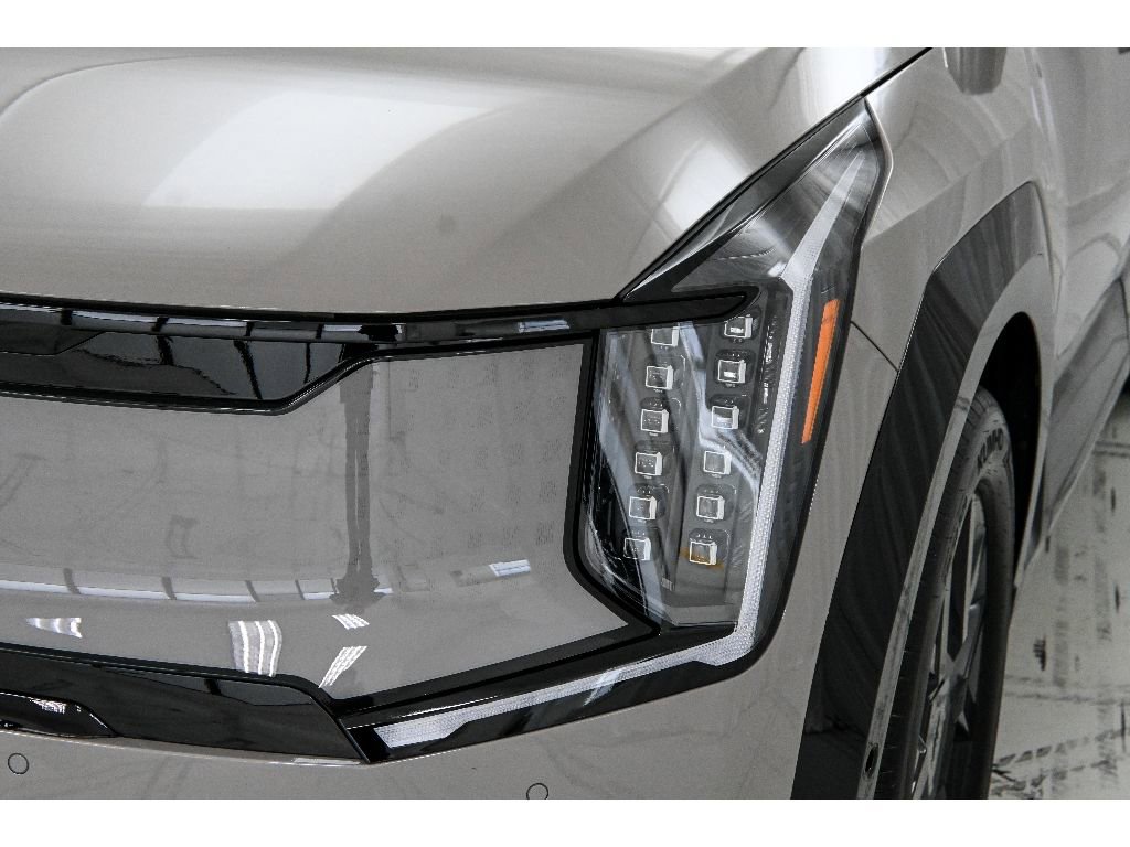 New 2026 Kia EV9 Land image 9