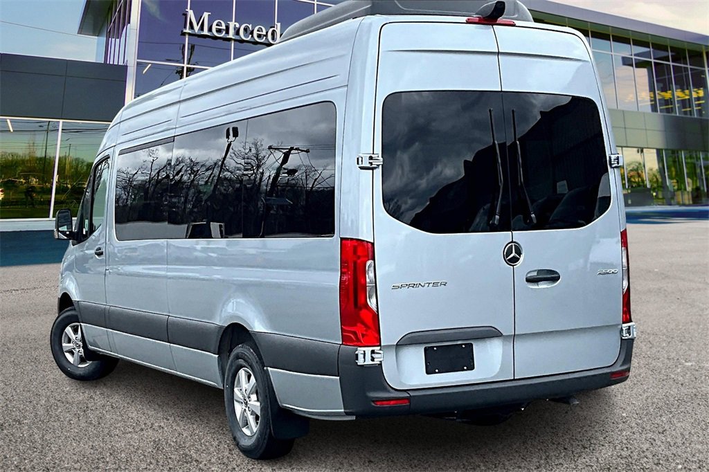 New 2025 Mercedes-Benz Sprinter 2500 video 3