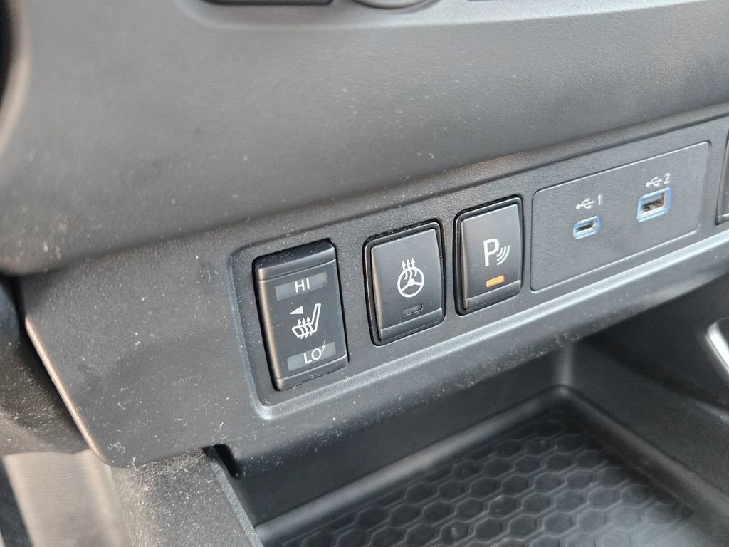 Used 2023 Nissan Frontier SV w/ SV Convenience Package image 33