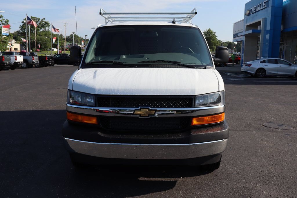 New 2025 Chevrolet Express 2500 w/ Driver Convenience Package RWD image 27