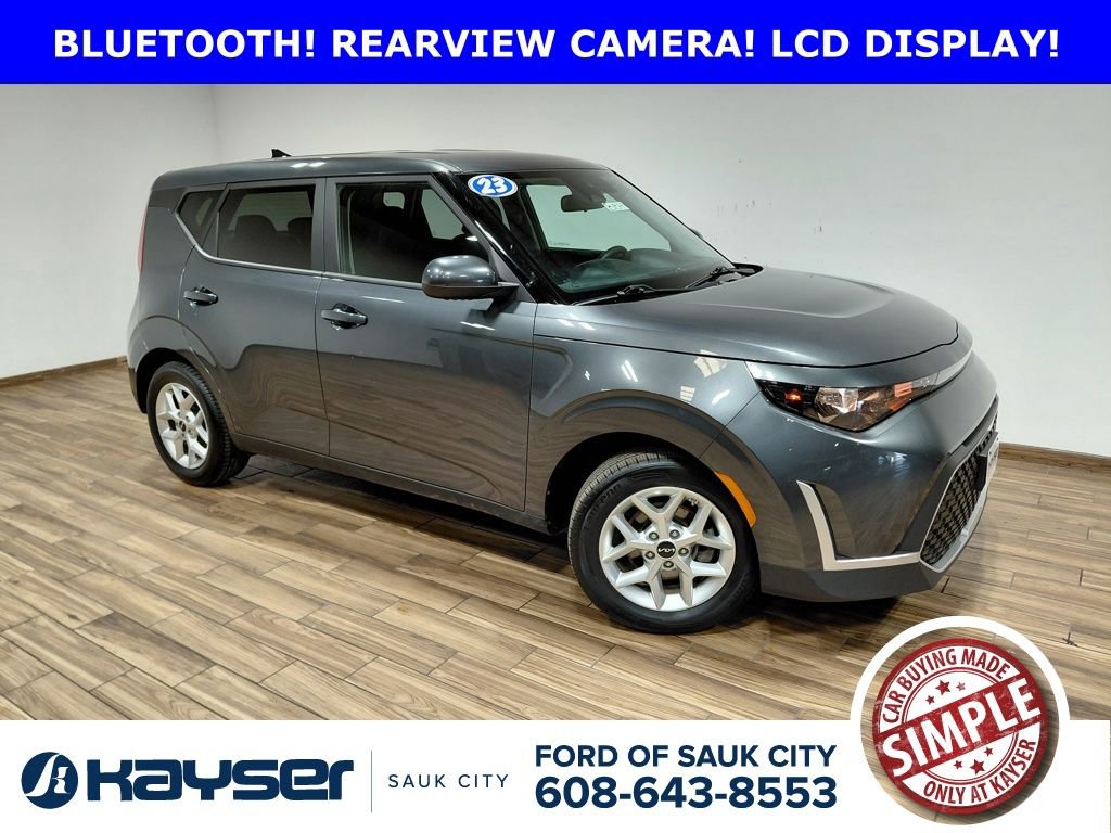 Used 2023 Kia Soul LX w/ LX Technology Package FWD image 1