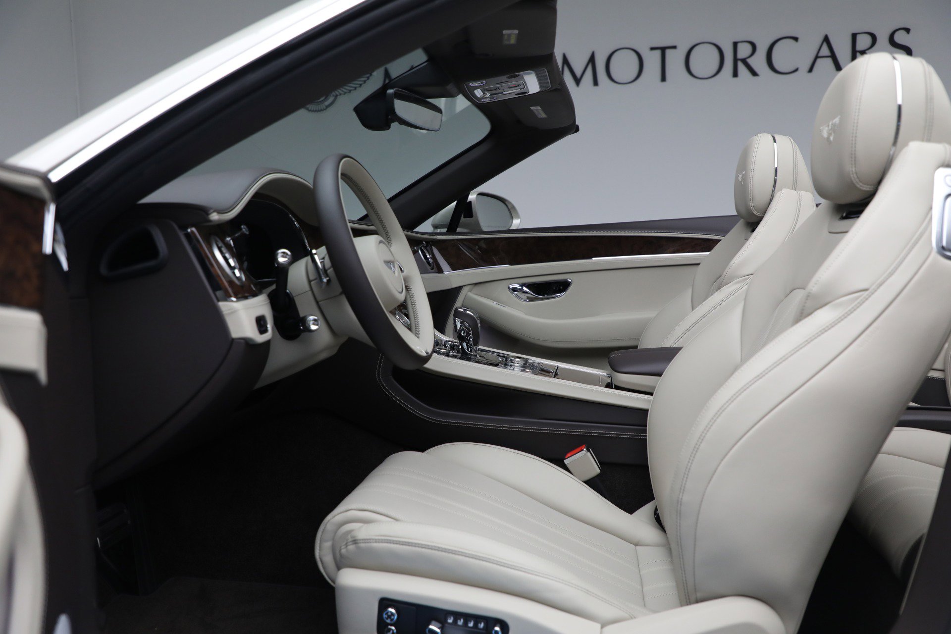New 2026 Bentley Continental GTC AWD/4WD image 24