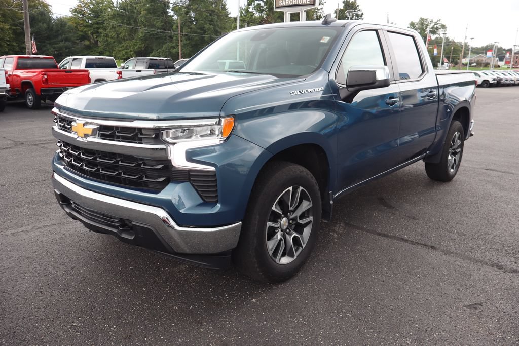 Used 2024 Chevrolet Silverado 1500 LT AWD/4WD image 22