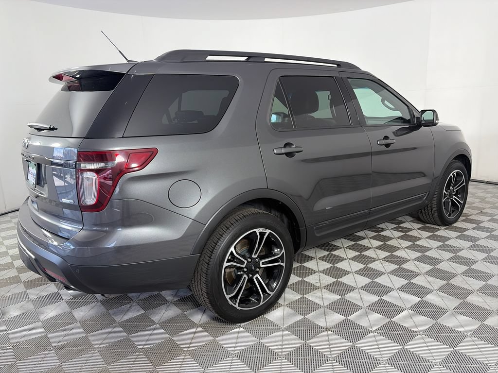 Used 2015 Ford Explorer Sport w/ Equipment Group 401A AWD/4WD image 7