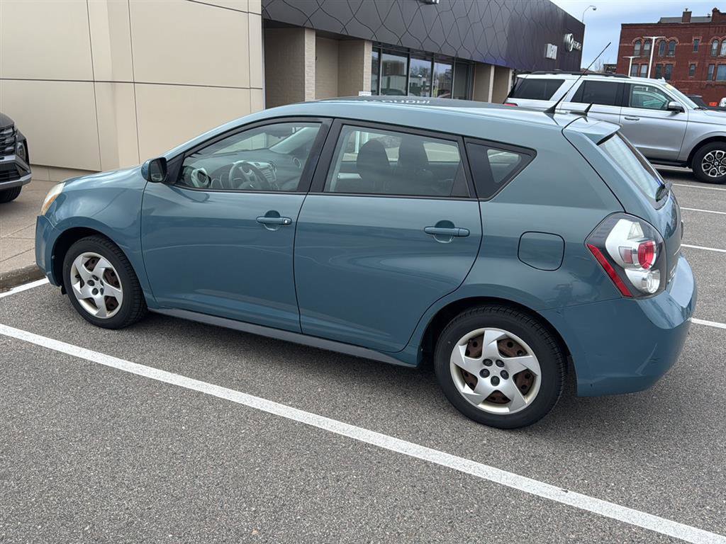 Used 2009 Pontiac Vibe w/ Preferred Package image 7