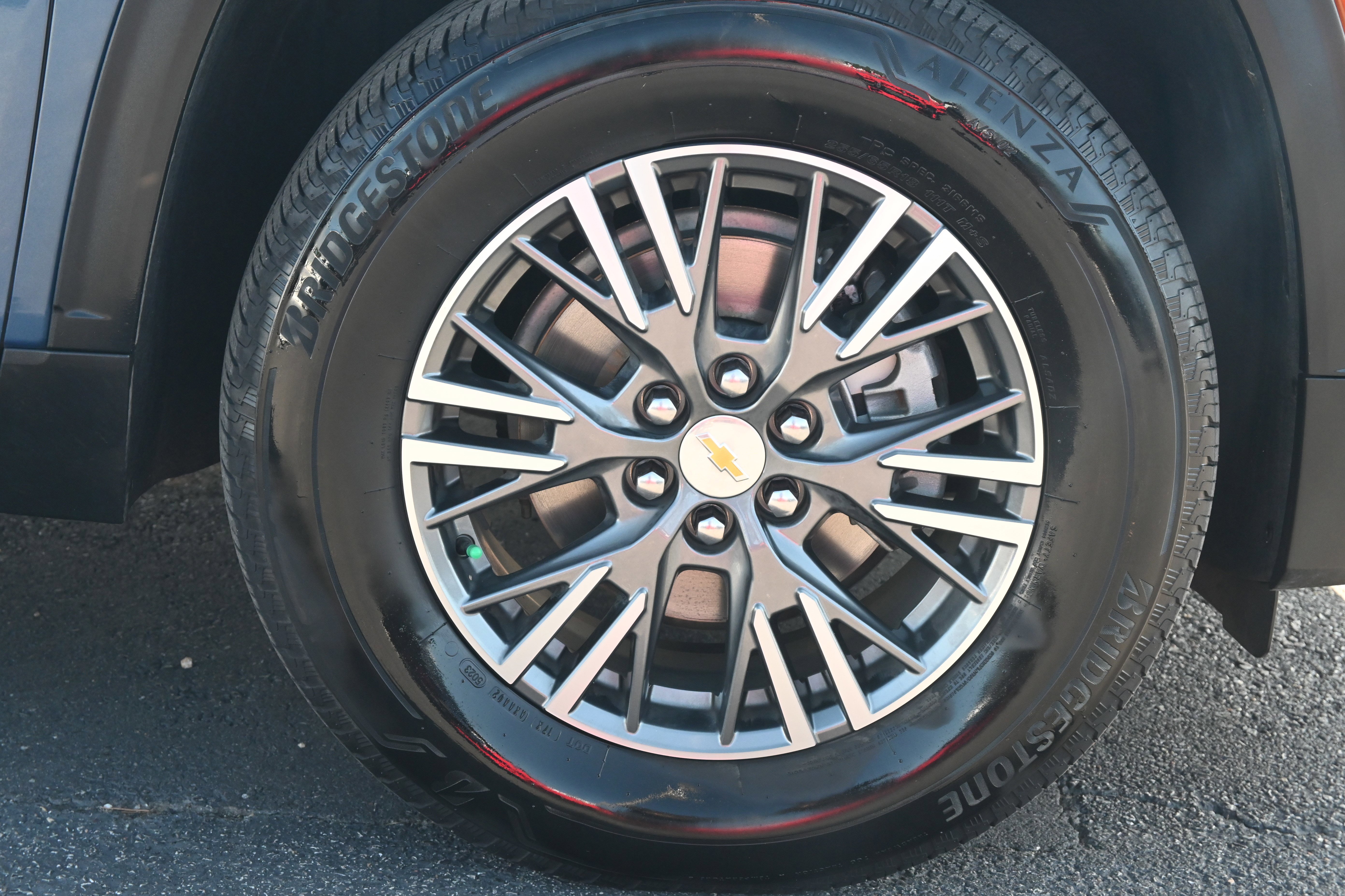 Used 2024 Chevrolet Traverse LT image 13