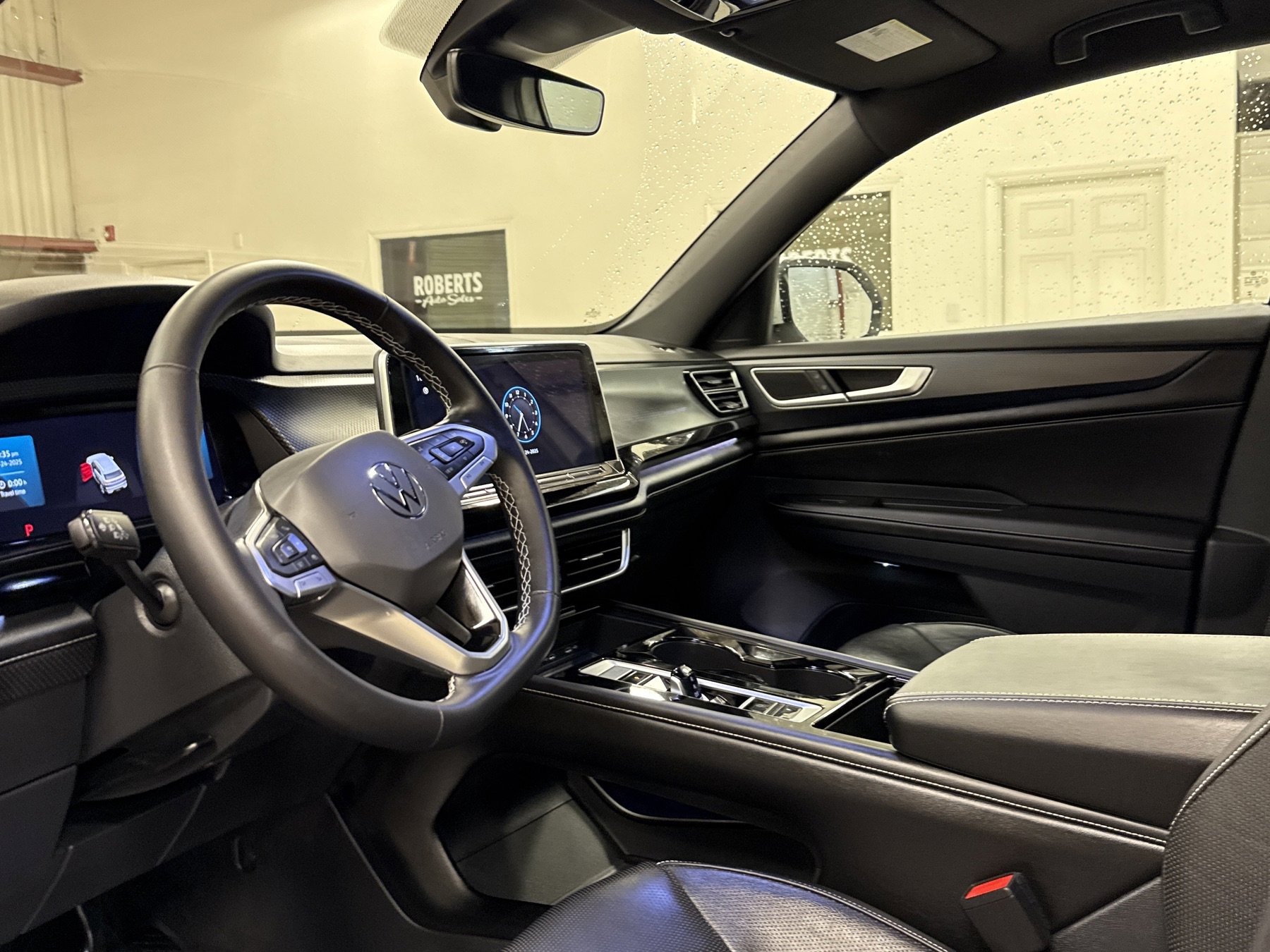 Used 2024 Volkswagen Atlas Cross Sport SEL image 6