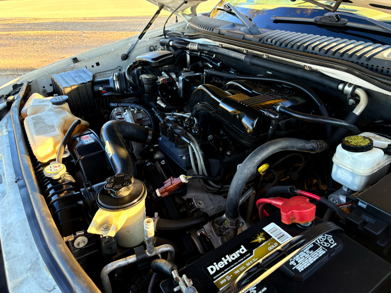 Used 2010 Ford Explorer XLT image 35