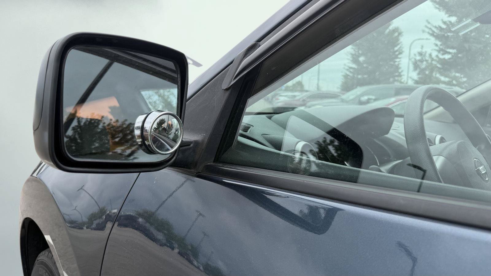 Used 2013 Nissan Rogue S AWD/4WD image 34