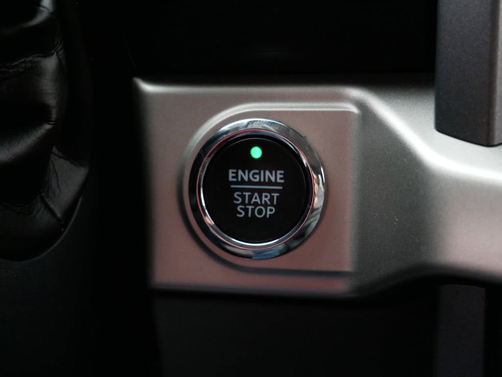 Certified 2021 Ford F150 XLT w/ Equipment Group 302A High image 26