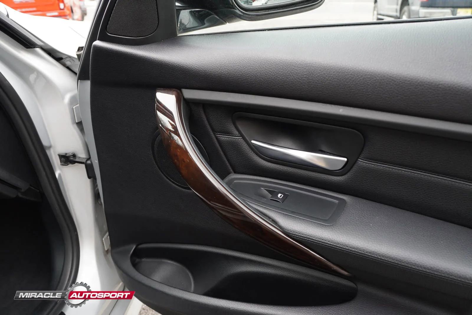 Used 2015 BMW 328i xDrive 328i xDrive Sport Wagon 4D image 30