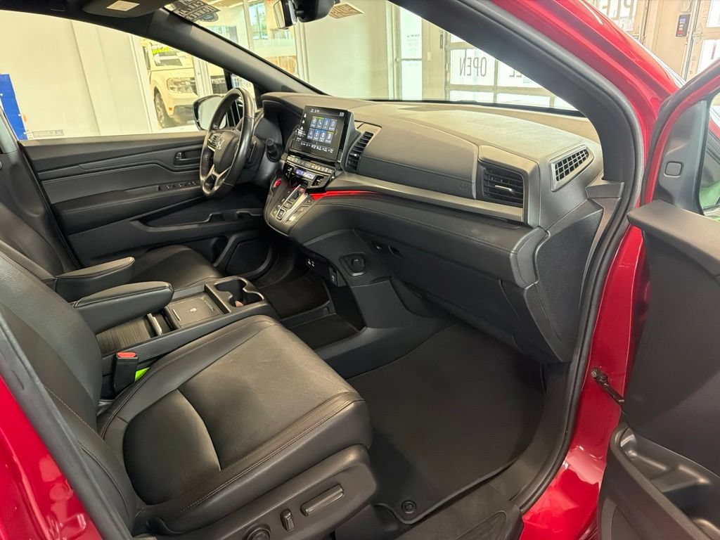 Used 2025 Honda Odyssey Sport-L image 26