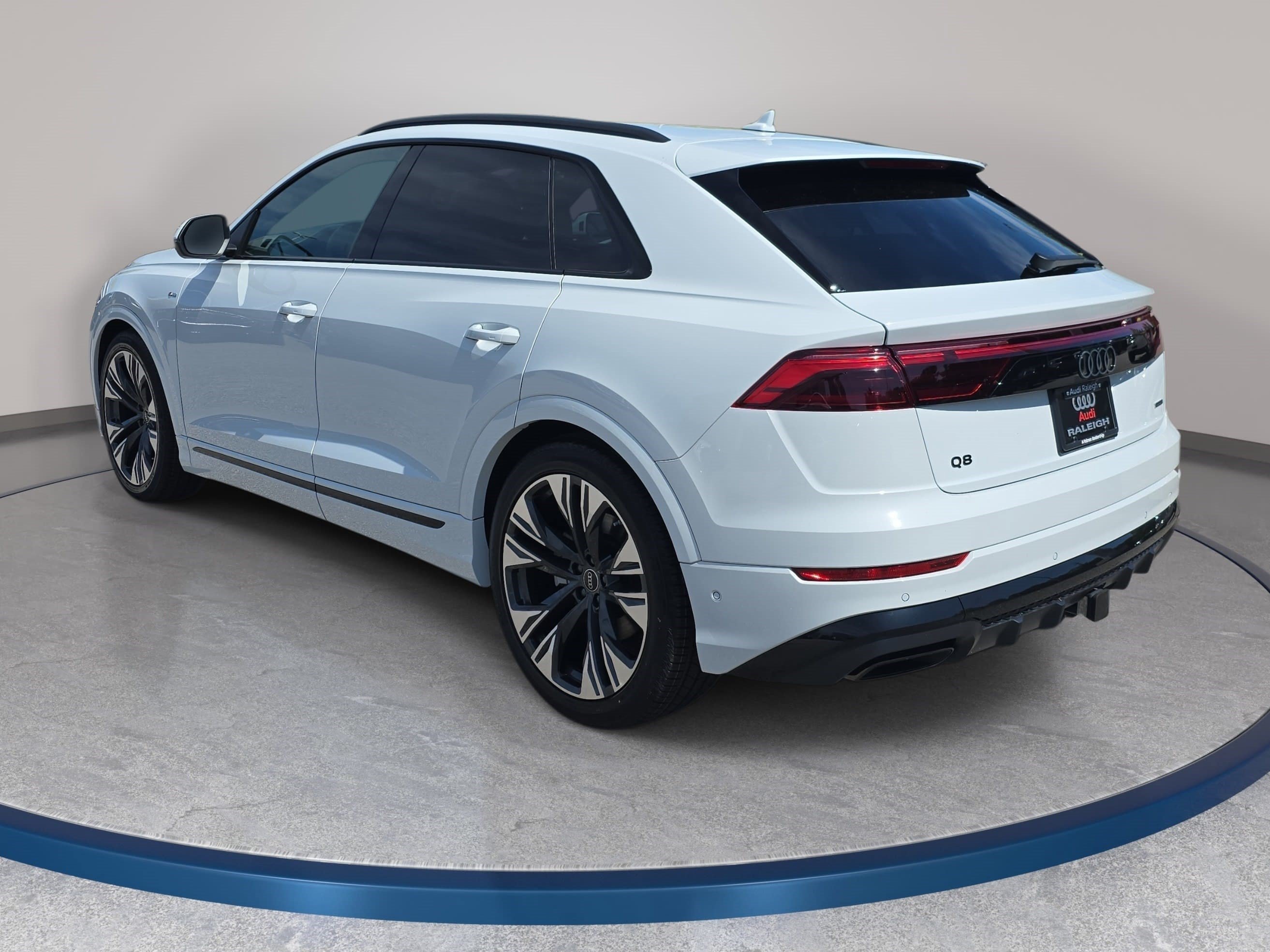 New 2027 Audi Q8 Premium Plus AWD/4WD image 8