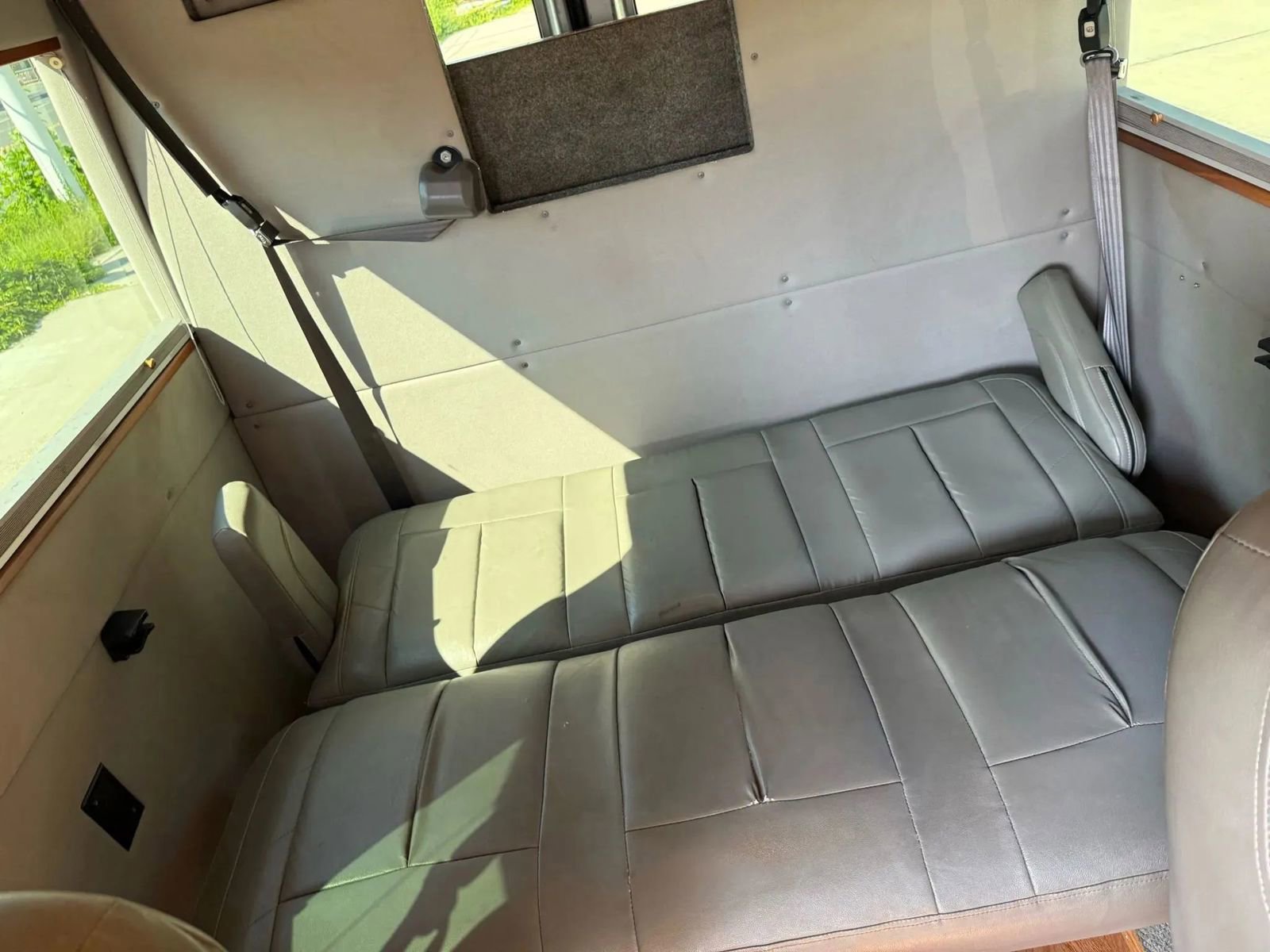 Used 2008 Freightliner Sprinter 3500 RWD image 16