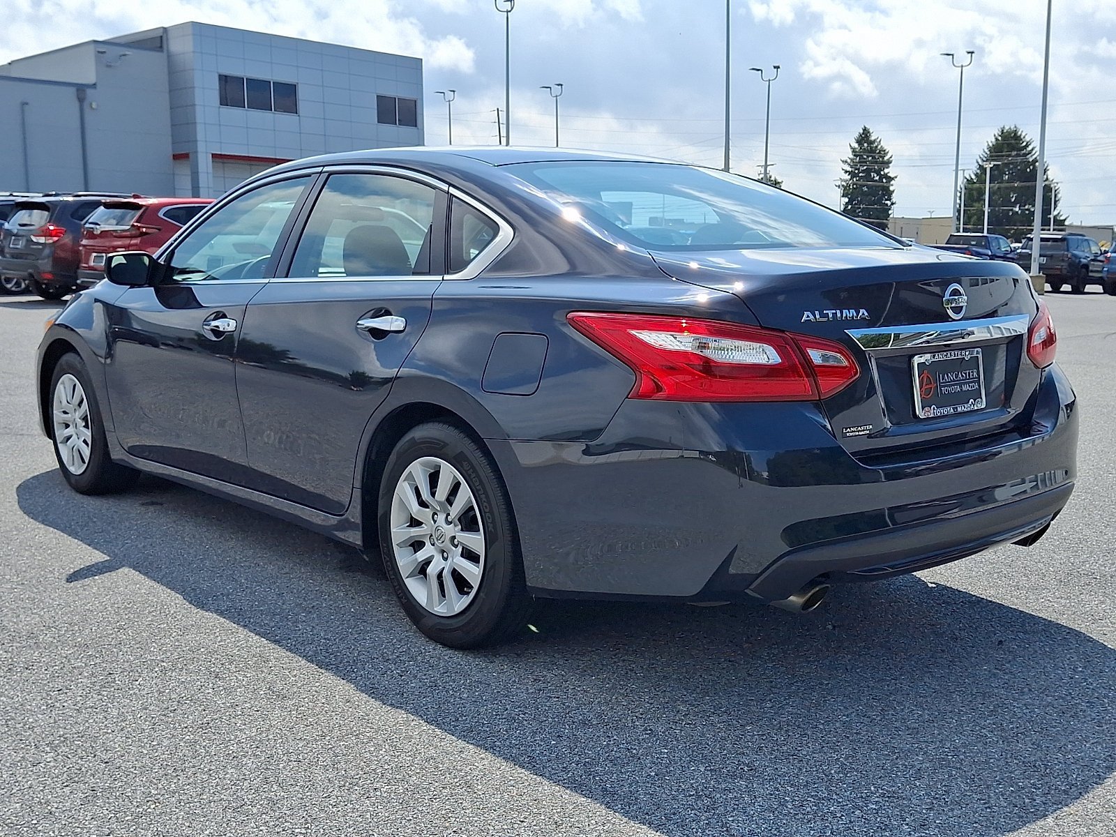 Used 2017 Nissan Altima 2.5 S w/ Power Driver Seat Package FWD image 5