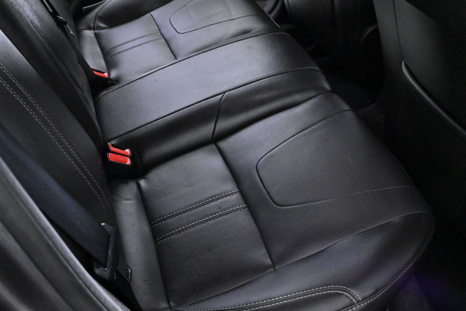 Used 2012 Ford Focus Titanium FWD image 26