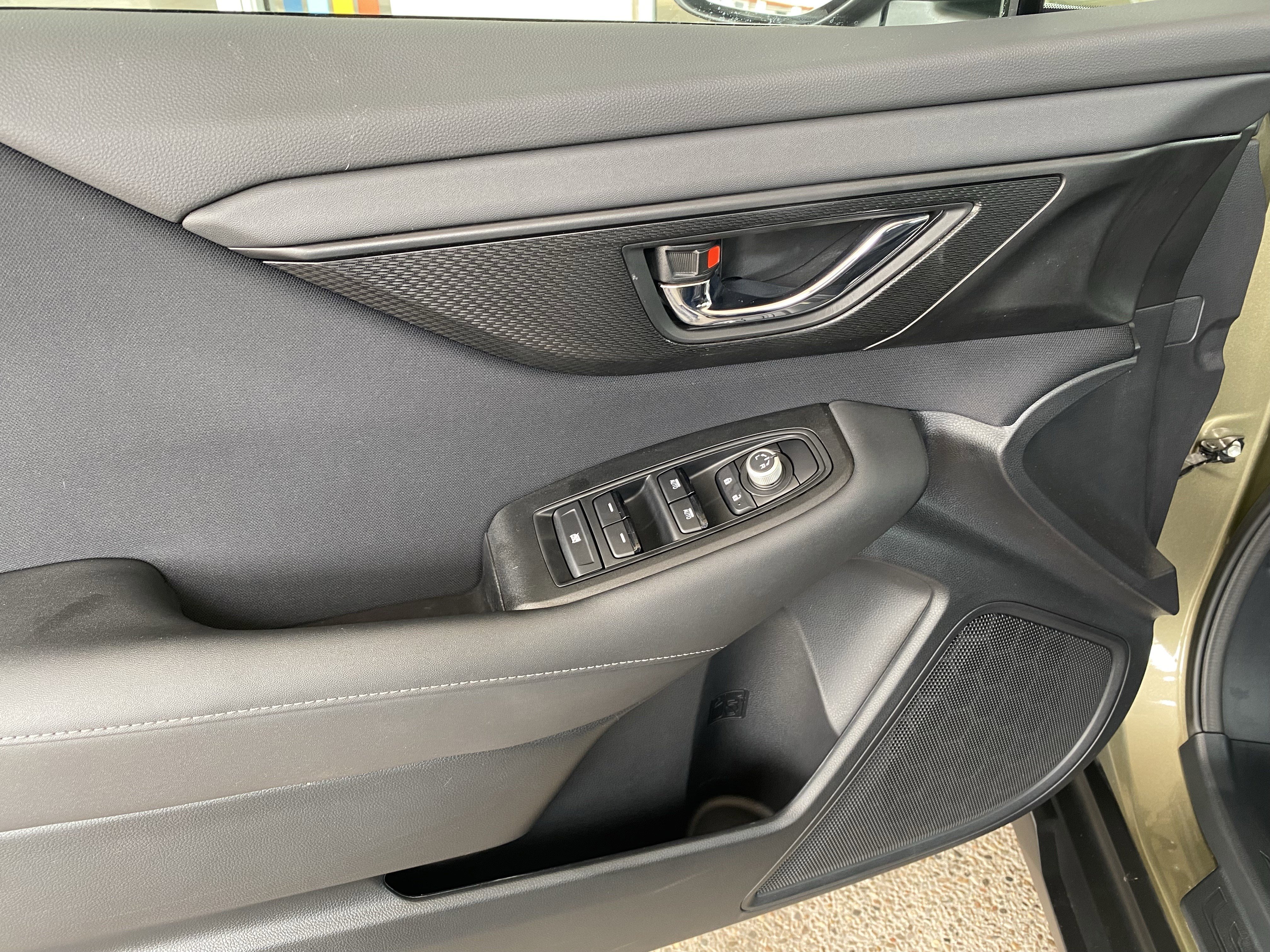 Used 2024 Subaru Outback Premium AWD/4WD image 12