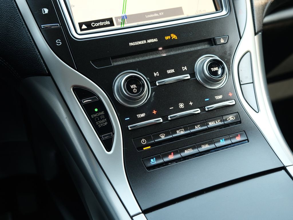 Used 2019 Lincoln Nautilus Reserve image 23