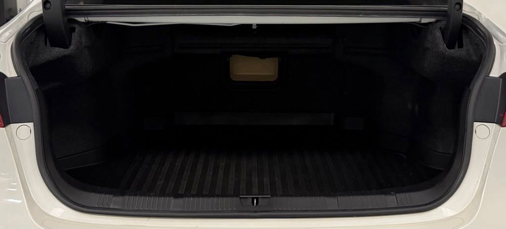 Used 2018 Toyota Avalon XLE Premium w/ All Weather Liner Package FWD image 26
