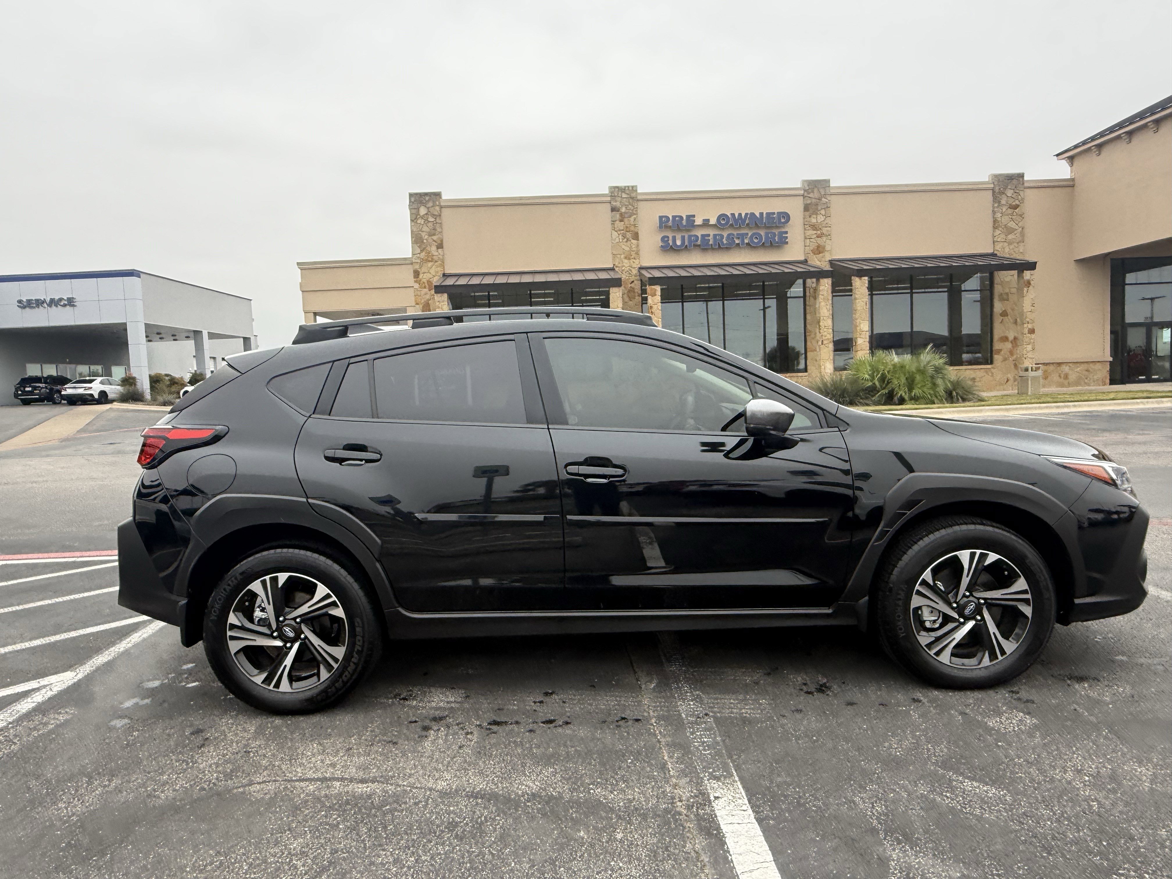 Used 2024 Subaru Crosstrek 2.0i Premium w/ Crosstrek Mirror Package image 8