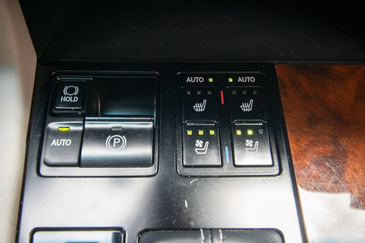 Used 2019 Lexus RX 350L FWD w/ Premium Package image 32