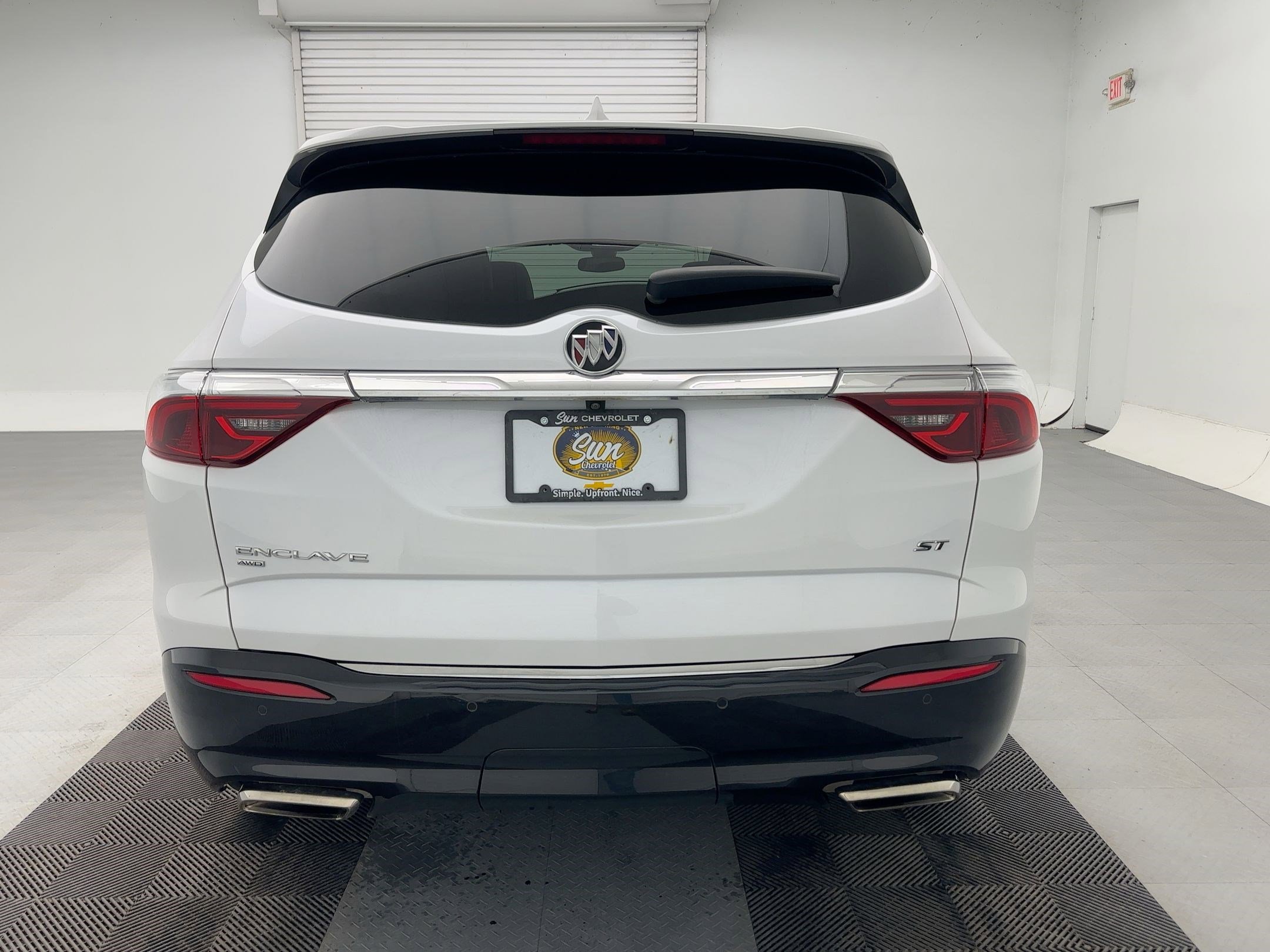 Used 2024 Buick Enclave Essence w/ Experience Buick Package image 10