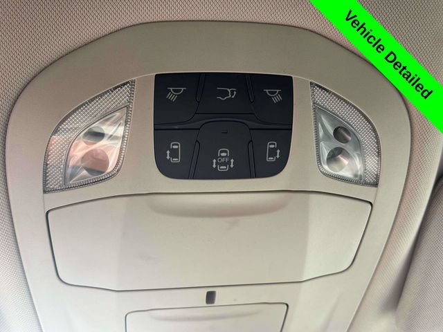 Used 2023 Chrysler Voyager LX FWD image 21