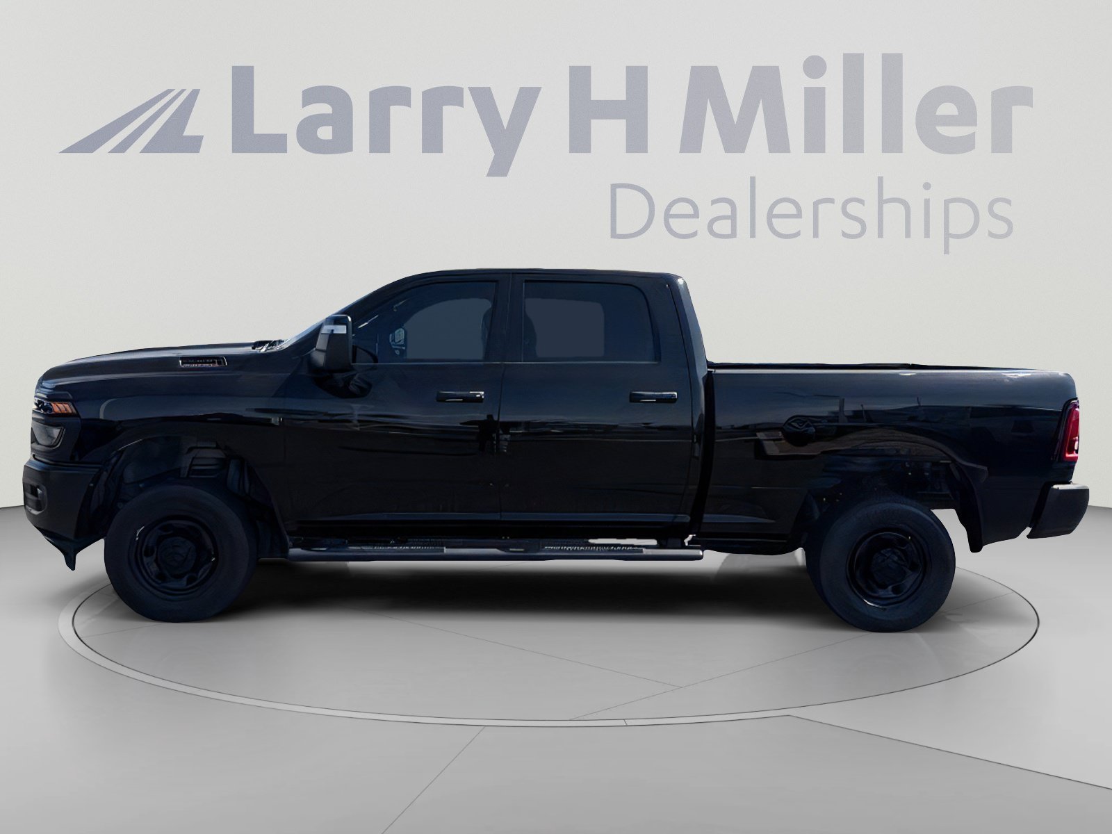 Certified 2025 RAM 2500 Tradesman AWD/4WD image 2
