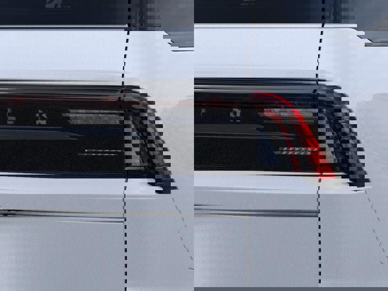 New 2025 Lincoln Navigator Reserve image 21