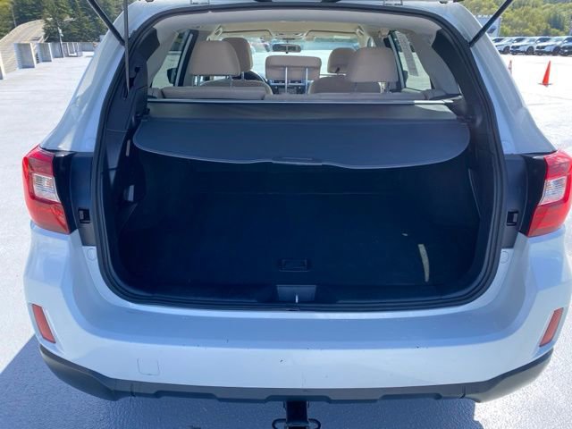 Used 2016 Subaru Outback 2.5i Premium image 9