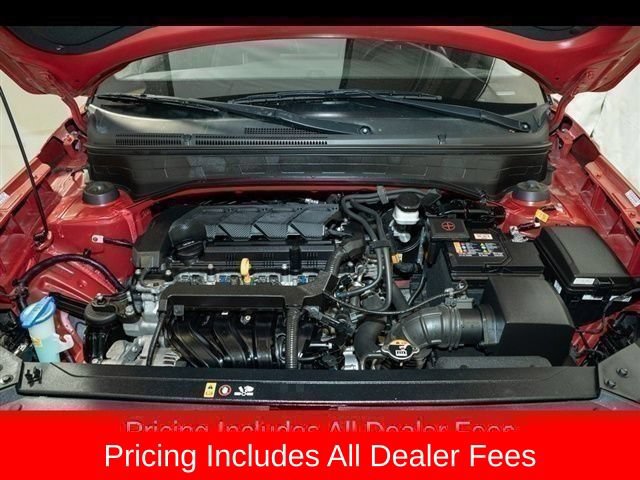 Used 2024 Hyundai Venue Limited FWD image 18