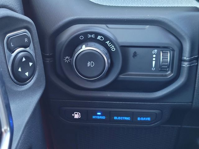 Certified 2025 Jeep Wrangler Unlimited Sahara image 14