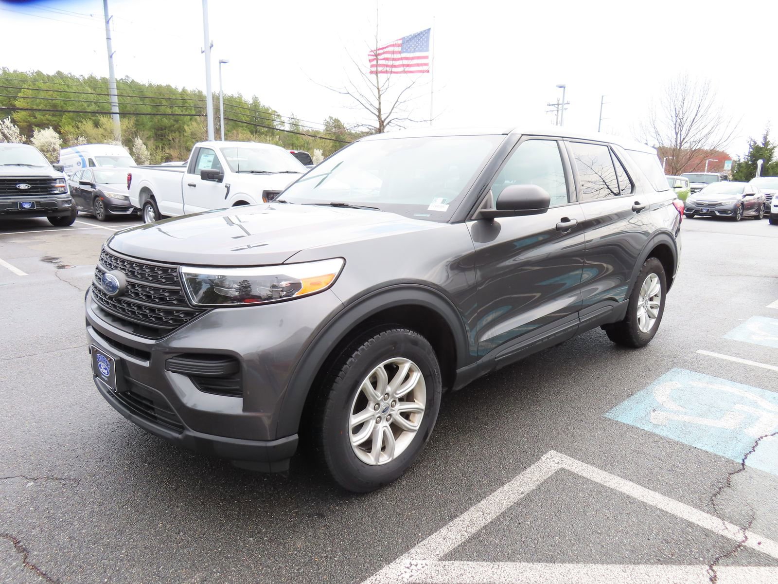 Used 2020 Ford Explorer 4WD image 3