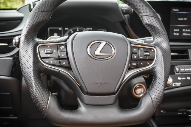 Used 2022 Lexus ES 350 FWD image 13