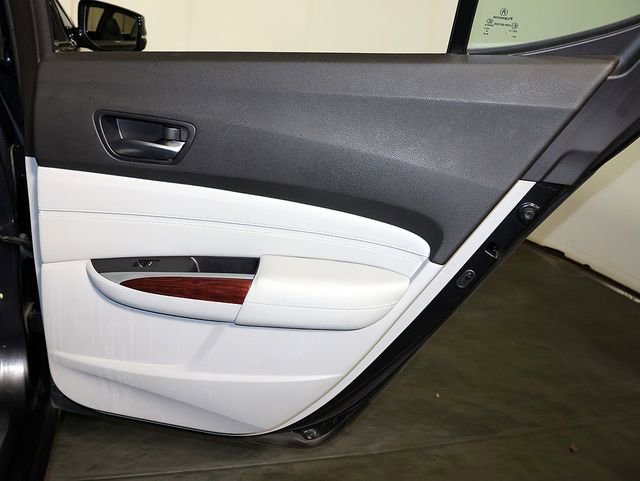 Used 2015 Acura TLX FWD image 29