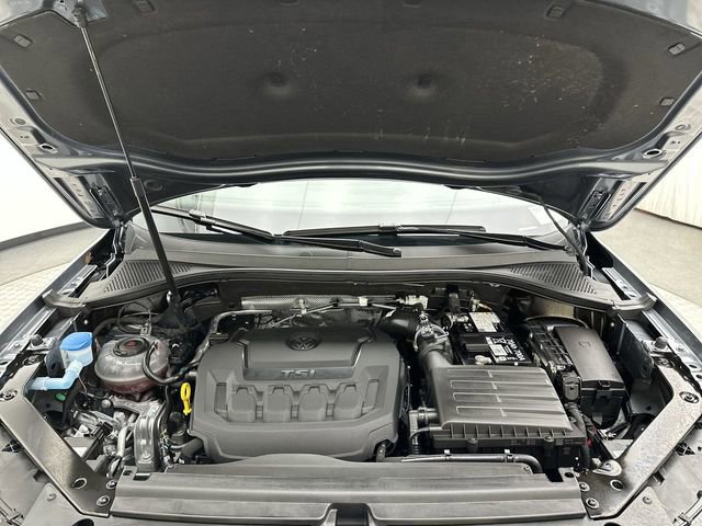 Used 2024 Volkswagen Tiguan SEL R-Line w/ MDO Package, Two-Row image 27