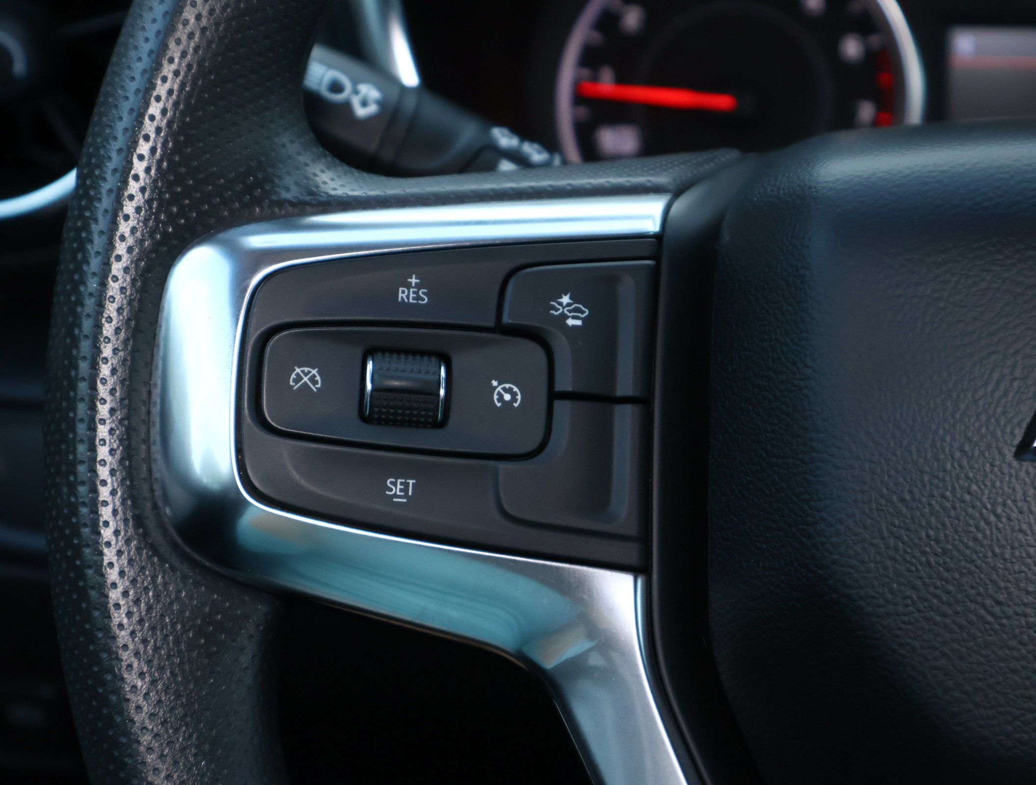 Used 2024 Chevrolet Blazer LT w/ Convenience Package FWD image 14