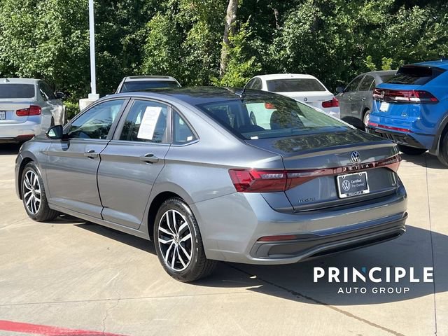Used 2026 Volkswagen Jetta SE FWD image 10
