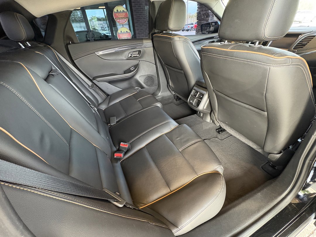 Used 2017 Chevrolet Impala Premier w/ Enhanced Convenience Package FWD image 31